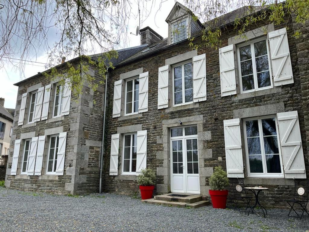 La Maison Des Amis En Normandie Pontfarcy Екстериор снимка